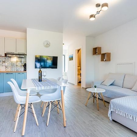 New 4 Star Apartment M&A In Town Црес Екстер'єр фото